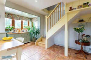 Kitchen/Breakfast Room- click for photo gallery